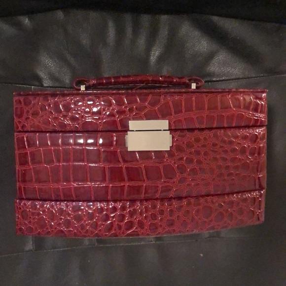 Vintage Jewelry/Music Box 3 Tier Drawers & Mirror Crocodile Pattern Red - Picture 11 of 16